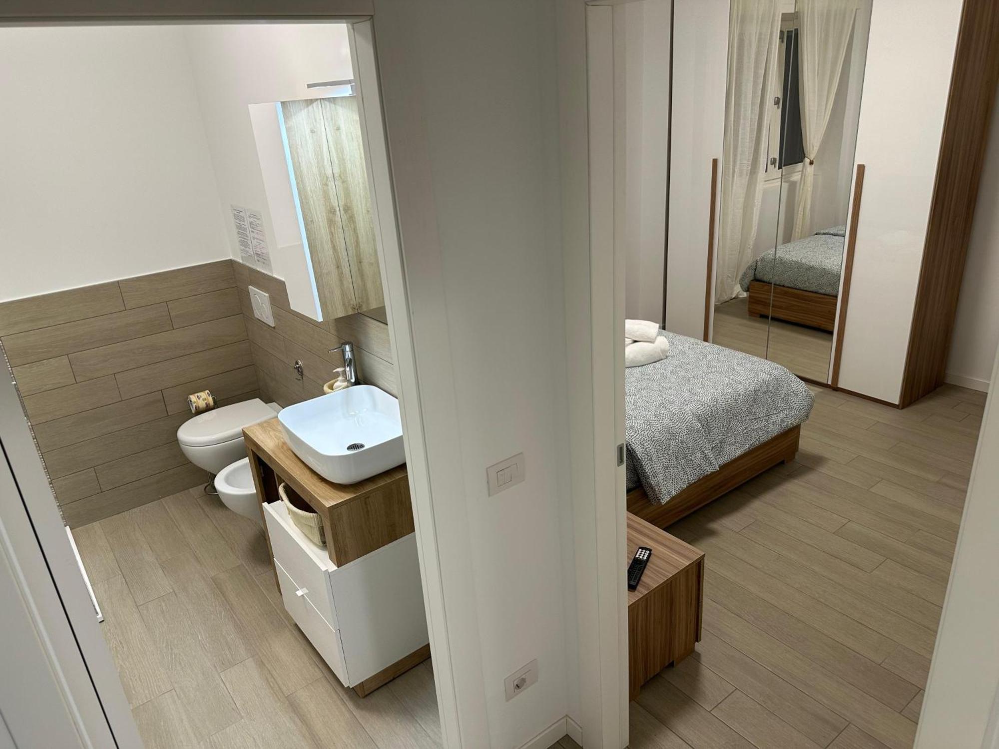 Casa Ideale Tim Appartmanti Moderni Vicina Al Centro Лекко Экстерьер фото