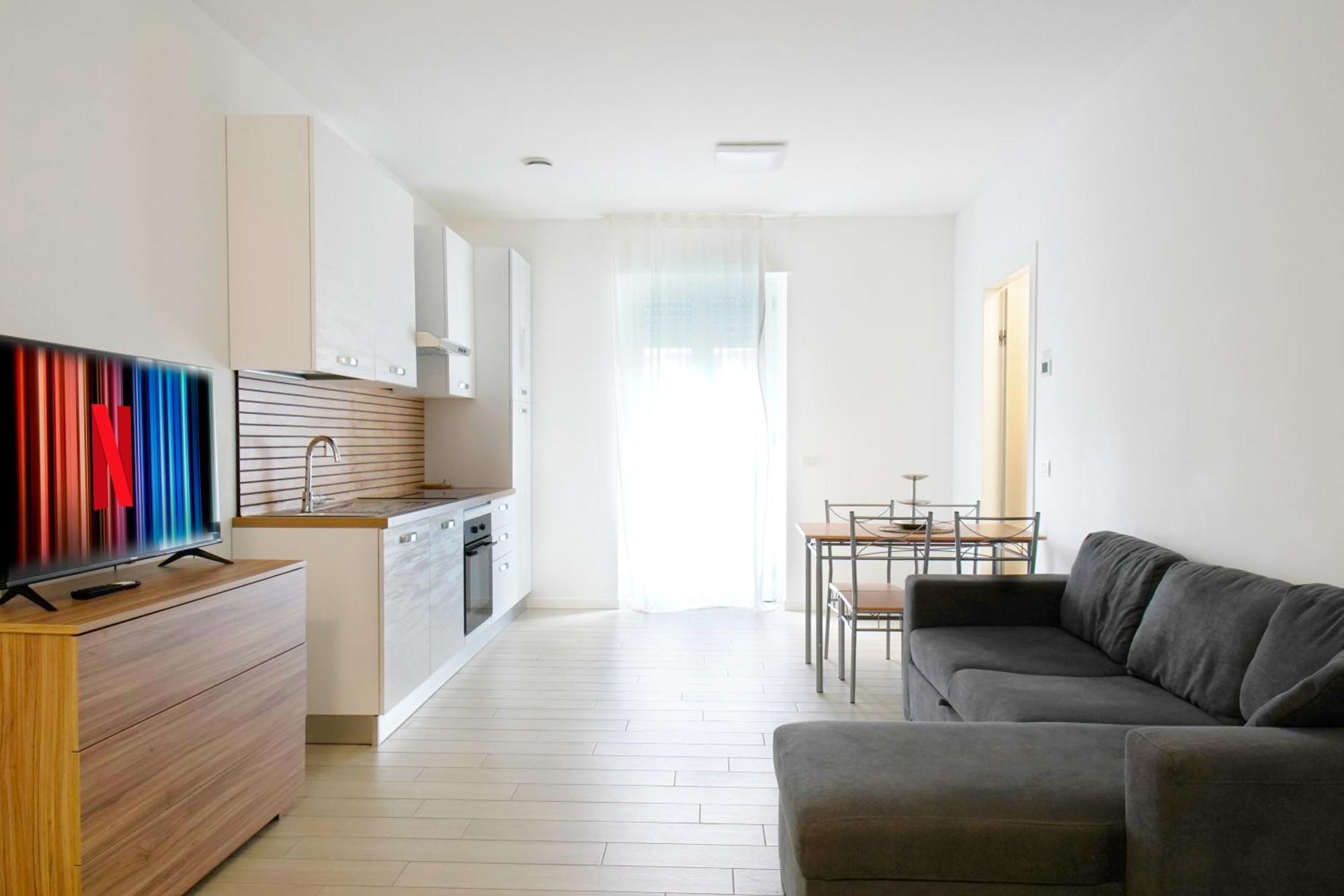 Casa Ideale Tim Appartmanti Moderni Vicina Al Centro Лекко Экстерьер фото