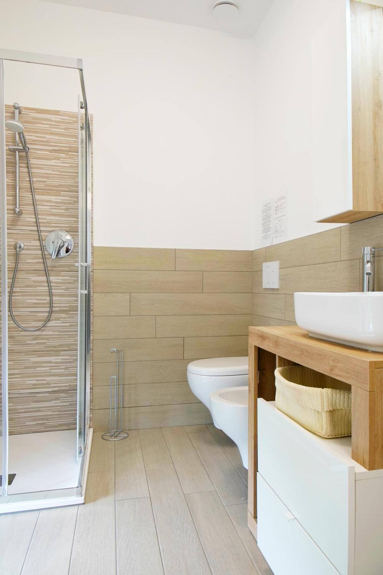 Casa Ideale Tim Appartmanti Moderni Vicina Al Centro Лекко Экстерьер фото