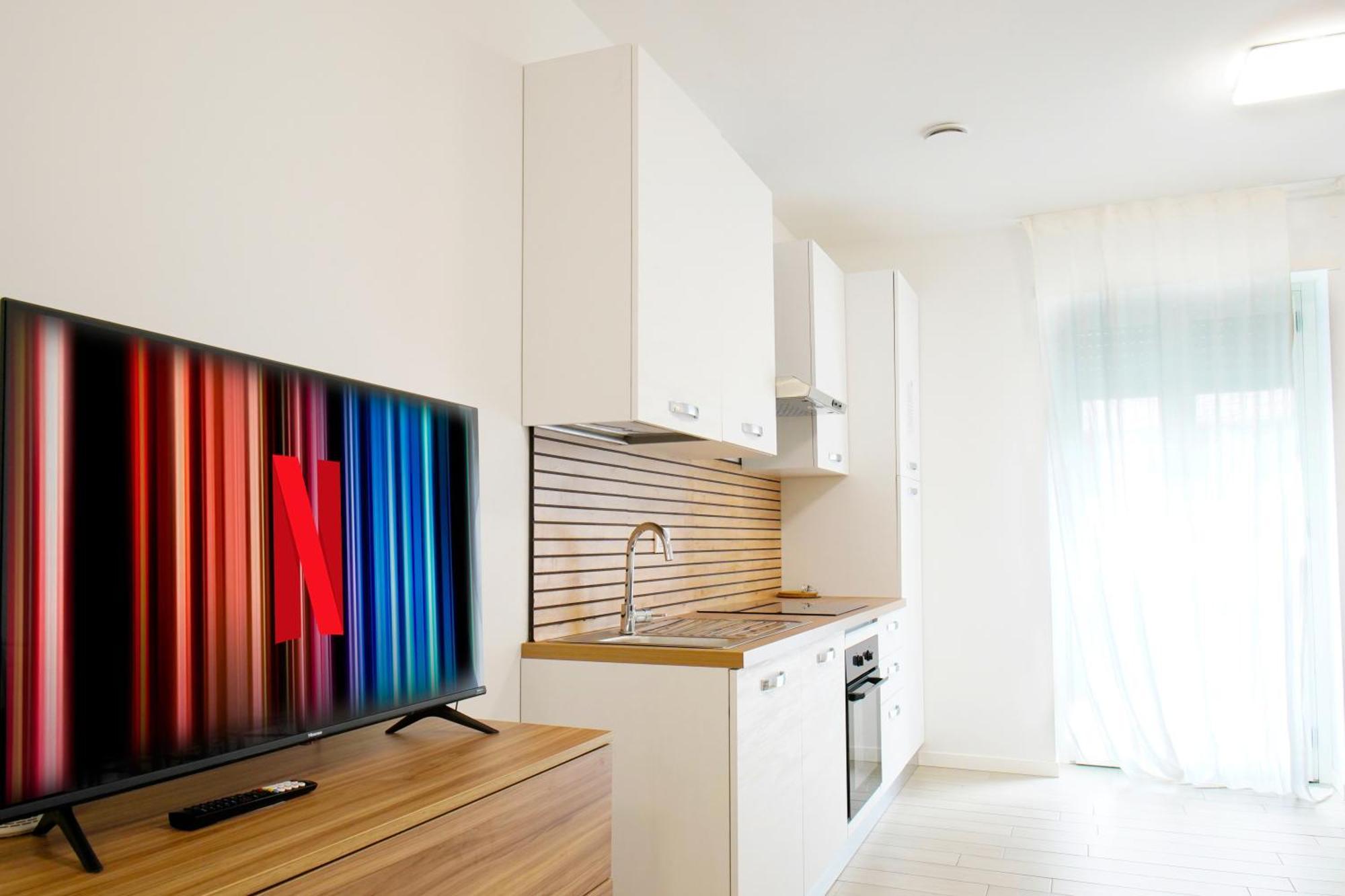 Casa Ideale Tim Appartmanti Moderni Vicina Al Centro Лекко Экстерьер фото
